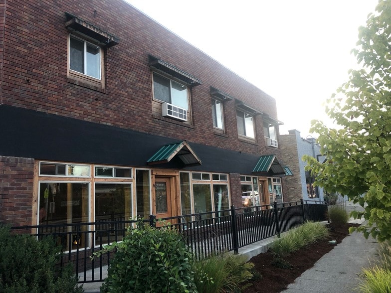 2609-2613 W Northwest Blvd, Spokane, WA for lease - Building Photo - Image 2 of 2