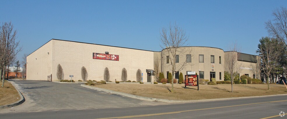 170 Commerce Dr, Hauppauge, NY for sale - Primary Photo - Image 1 of 1