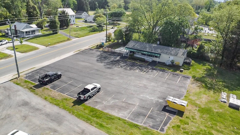 15220 Kings Hwy, Montross, VA for sale - Building Photo - Image 3 of 47