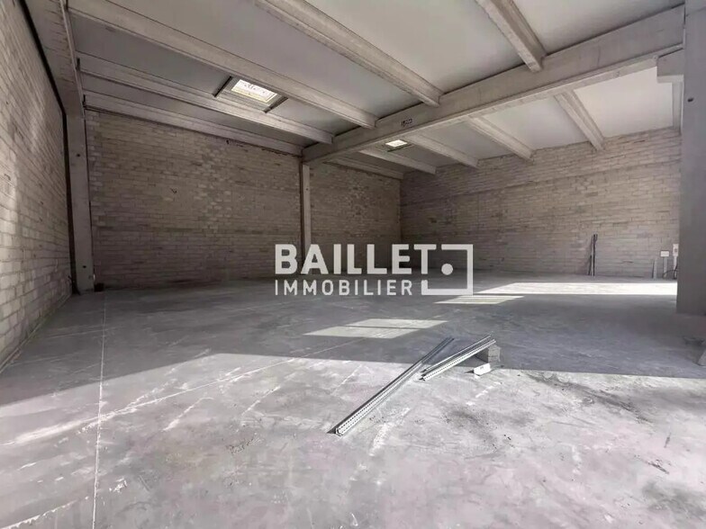 Industrial in Montauroux for lease - Interior Photo - Image 3 of 6