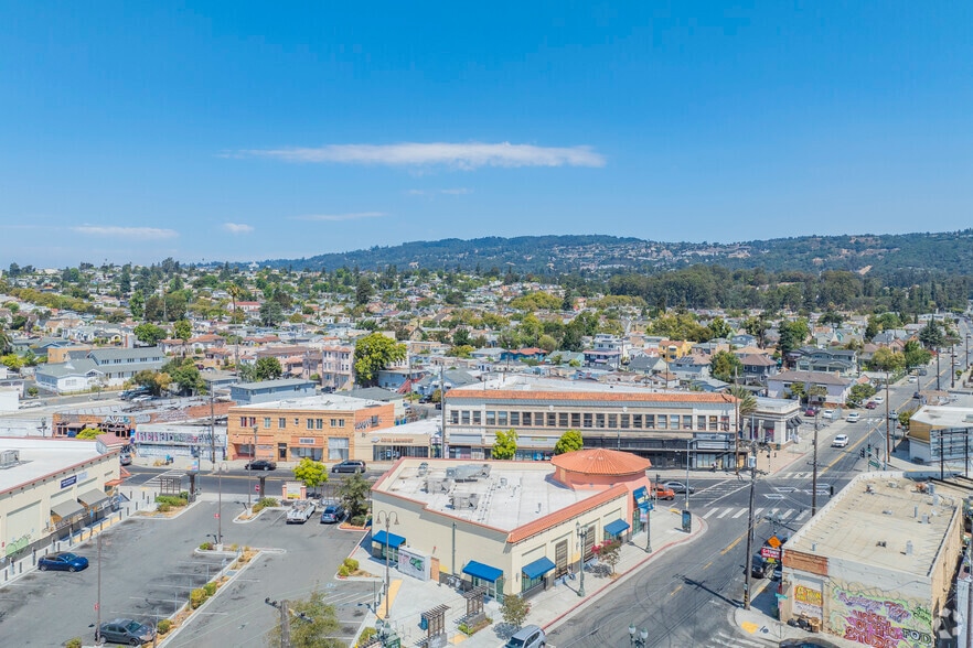 5859 Foothill Blvd, Oakland, CA for lease - Aerial - Image 3 of 9