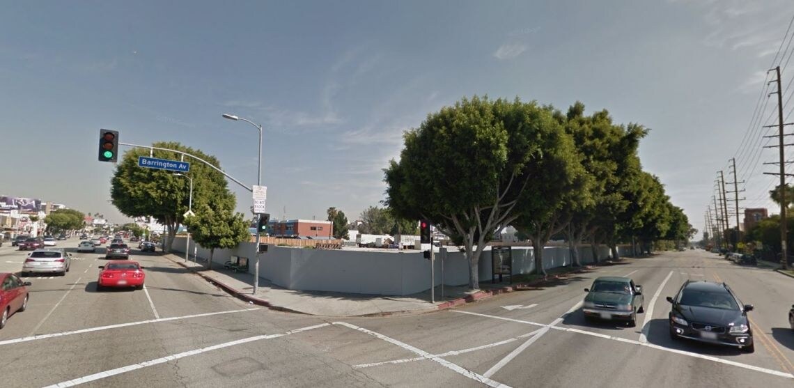 11674 Santa Monica Blvd, Los Angeles, CA for lease Primary Photo- Image 1 of 2