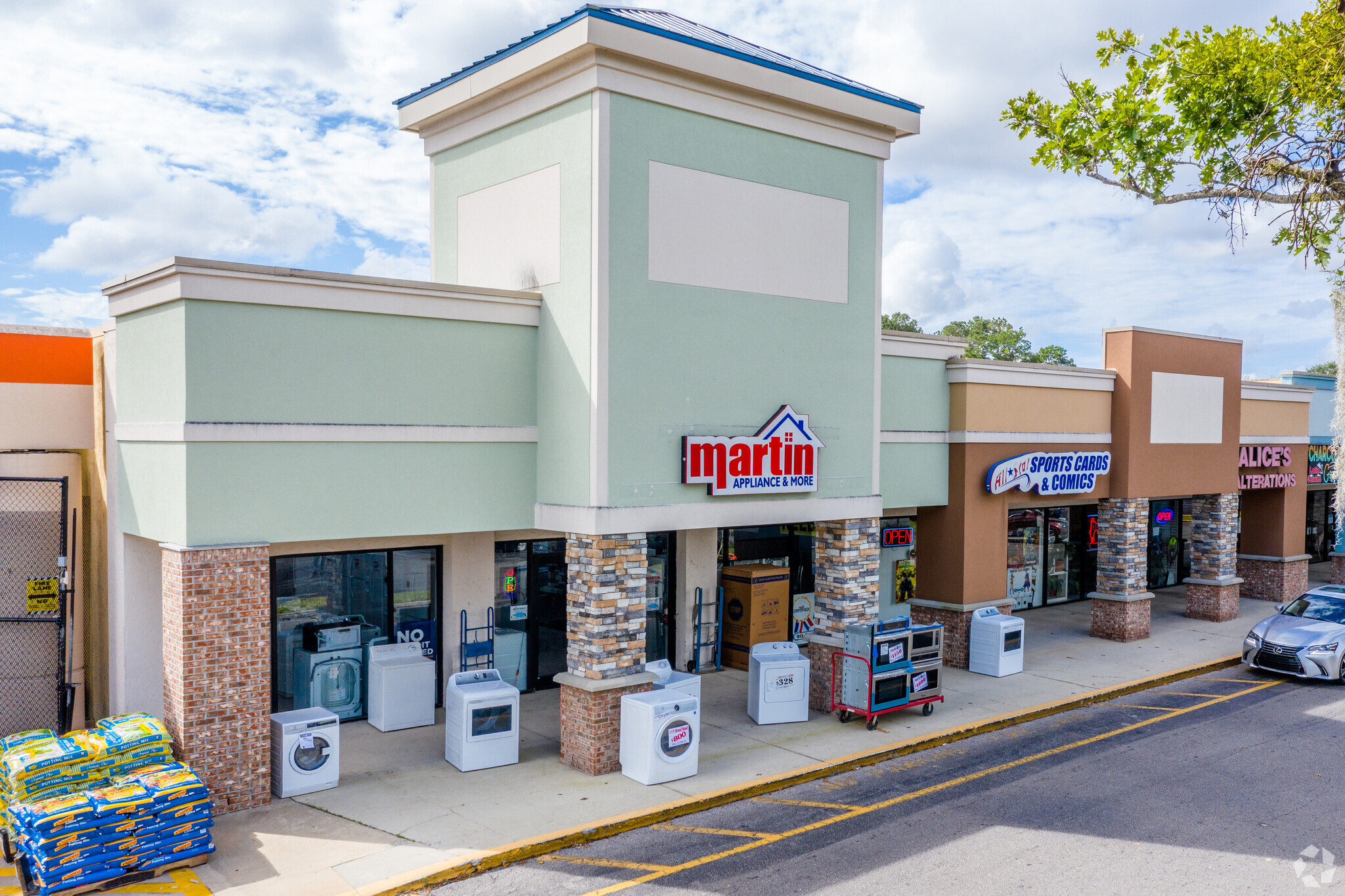 7241-7341 NW 4th Blvd, Gainesville, FL for lease Building Photo- Image 1 of 16