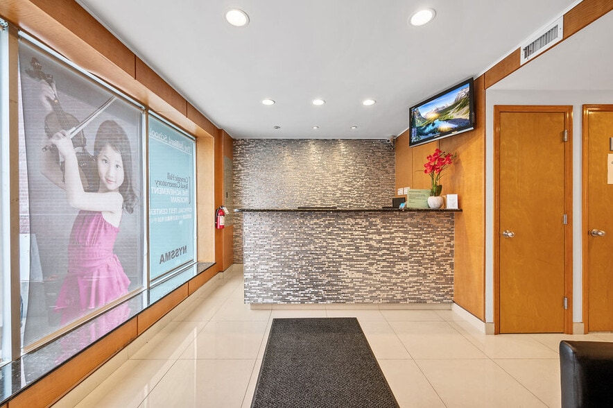 43-07 162nd St, Flushing, NY for sale - Building Photo - Image 3 of 18