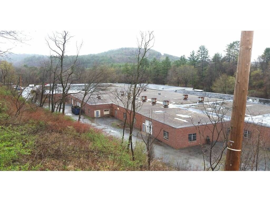 247 Sullivan St, Claremont, NH for sale Primary Photo- Image 1 of 1