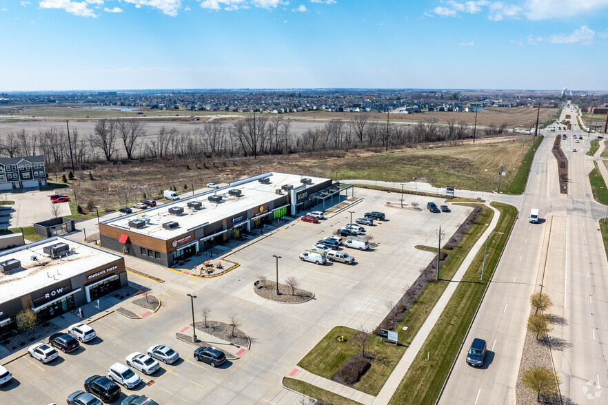 1176-1196 SE University Ave, Waukee, IA for lease - Aerial - Image 2 of 13