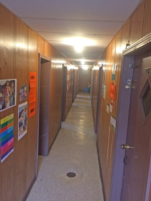 9507 E Winner Rd, Independence, MO 64053