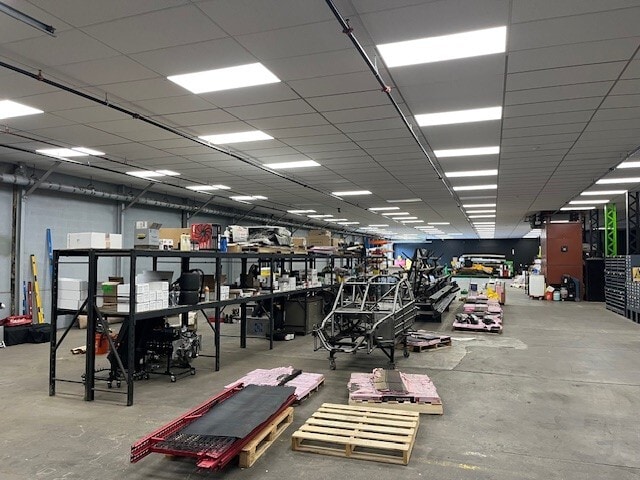 374 West St, Bristol, CT for lease - Building Photo - Image 3 of 9