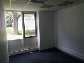 Office in Eybens for lease Building Photo- Image 1 of 1