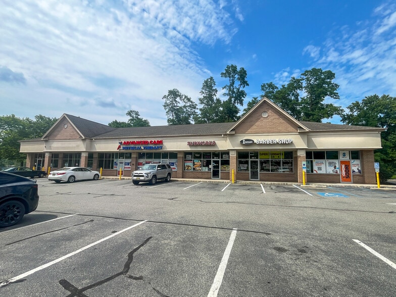 976 Inman Ave, Edison, NJ for lease - Building Photo - Image 2 of 7