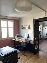 Office in Paris for lease Interior Photo- Image 2 of 4