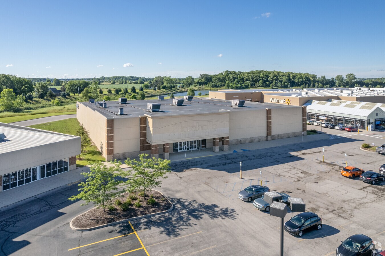 10550 Maysville Rd, Fort Wayne, IN 46835