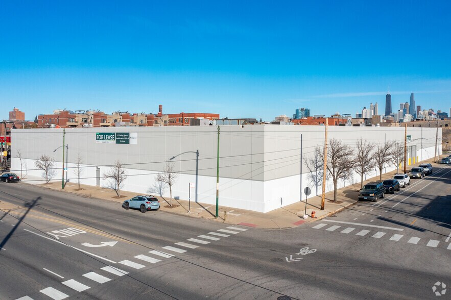 455 N Ashland Ave, Chicago, IL 60622