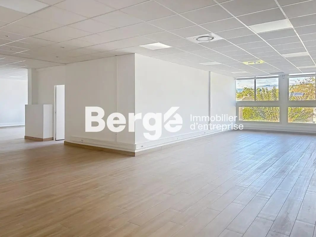Office in Biot for lease Building Photo- Image 1 of 18