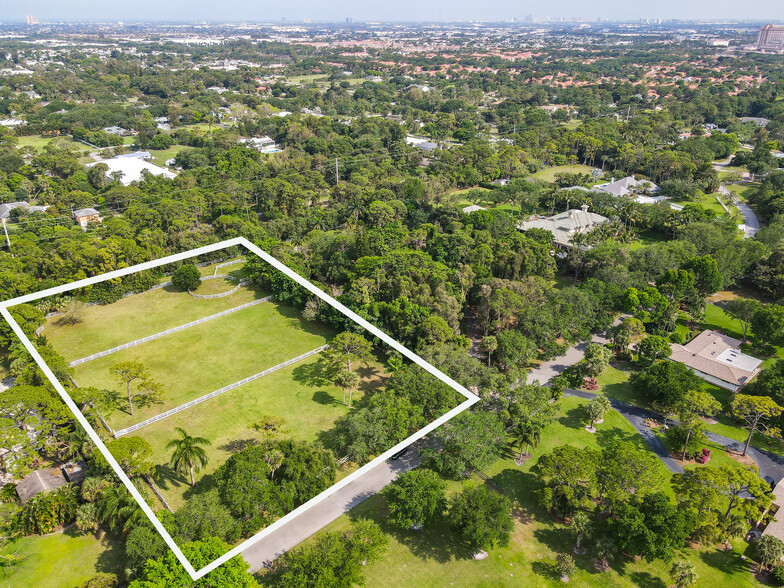 Nashua Dr, Palm Beach Gardens, FL for sale - Primary Photo - Image 1 of 8