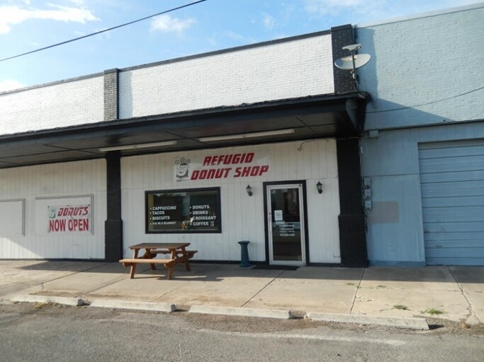 709 S Alamo St, Refugio, TX for sale - Primary Photo - Image 1 of 1
