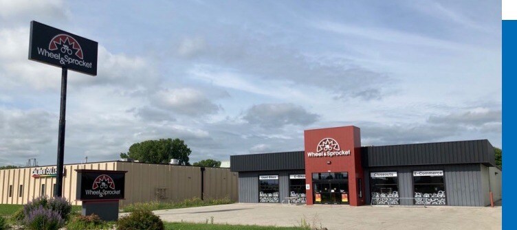 1451 S Washburn St, Oshkosh, WI for sale Primary Photo- Image 1 of 1