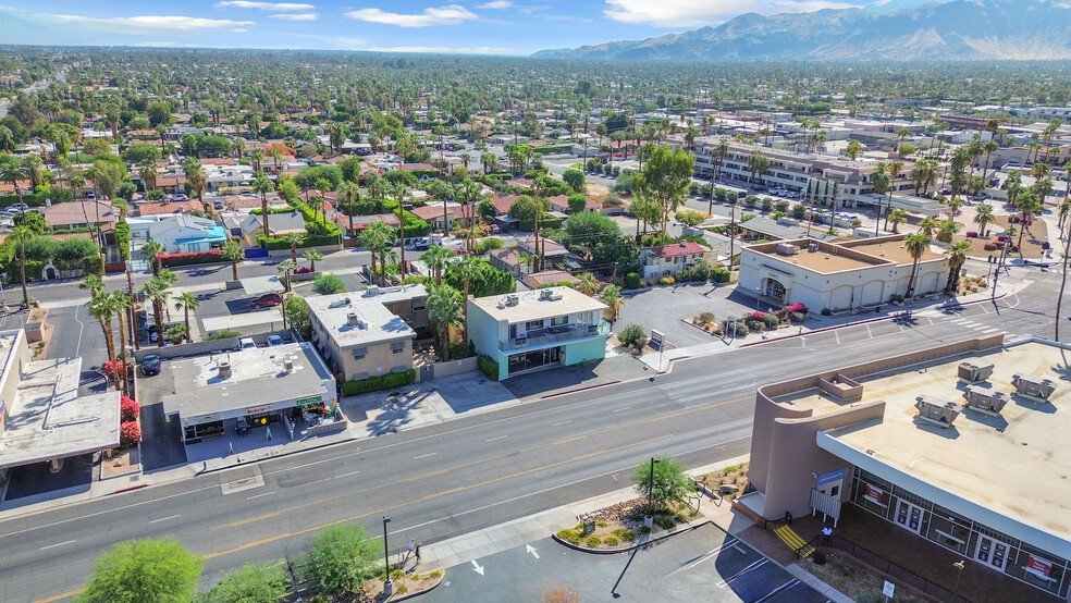 560-562 S Indian Canyon Dr, Palm Springs, CA for sale - Building Photo - Image 2 of 12