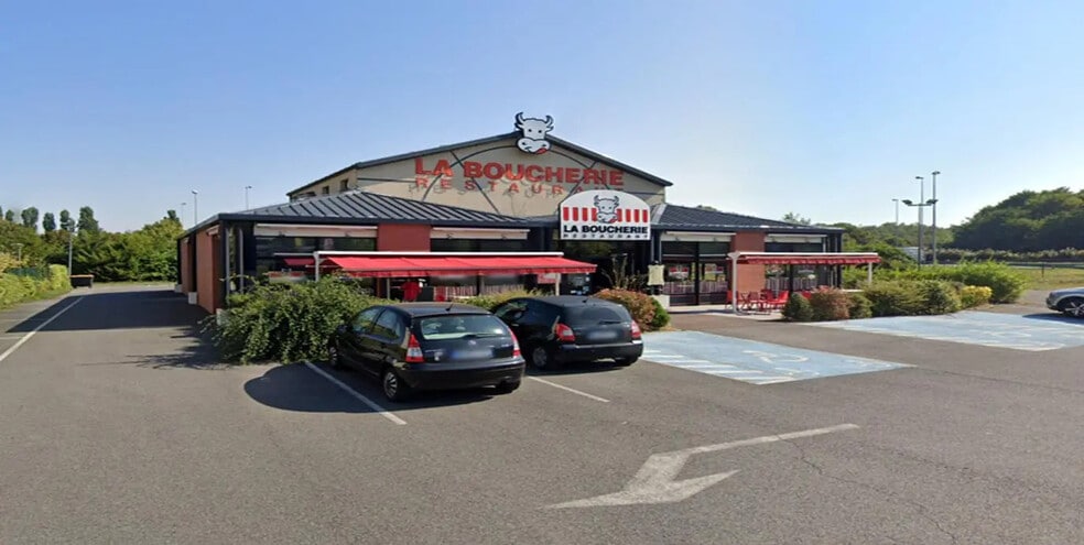 Retail in Creil for sale - Building Photo - Image 1 of 4