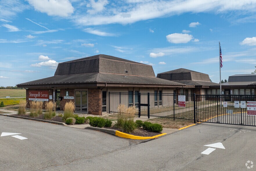 112 Hillvue Dr, Butler, PA for sale - Primary Photo - Image 1 of 1