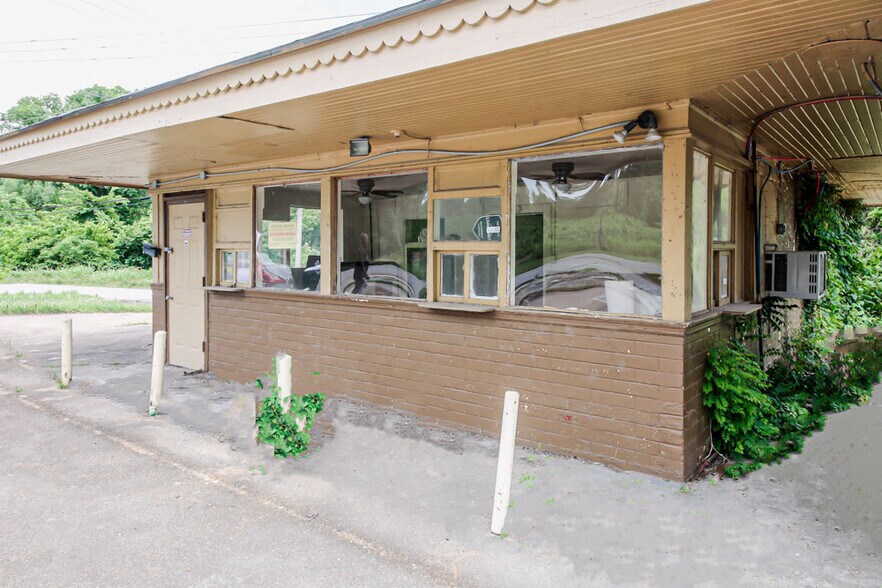 734 Biscoe St, Helena, AR 72342