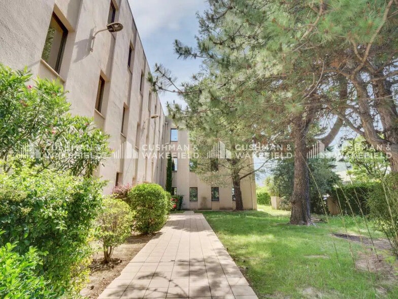 155 Rue Du Dirigeable, Aubagne for lease - Building Photo - Image 2 of 13