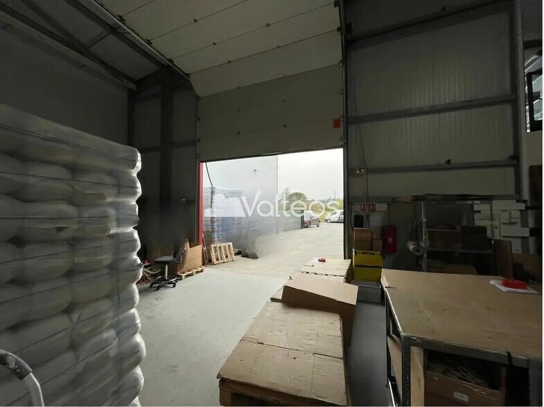 Office in Montrabé for lease - Building Photo - Image 3 of 12