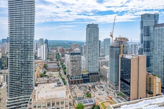 501 Yonge St, Toronto, ON - AERIAL  map view