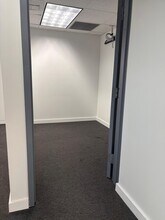 33 SW 2nd Ave, Miami, FL for lease Interior Photo- Image 1 of 19