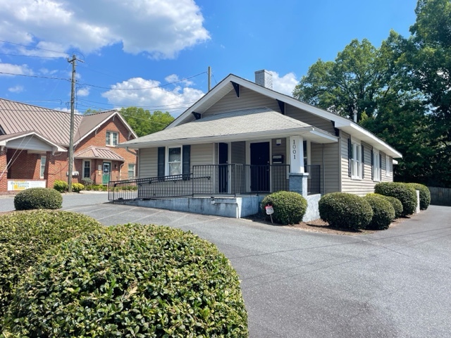 1001 Sunset Ave, Asheboro, NC for lease Building Photo- Image 1 of 1