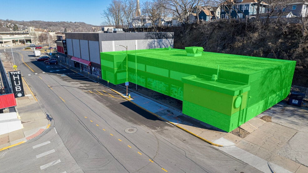 7 S 4th St, Council Bluffs, IA for lease - Building Photo - Image 1 of 35