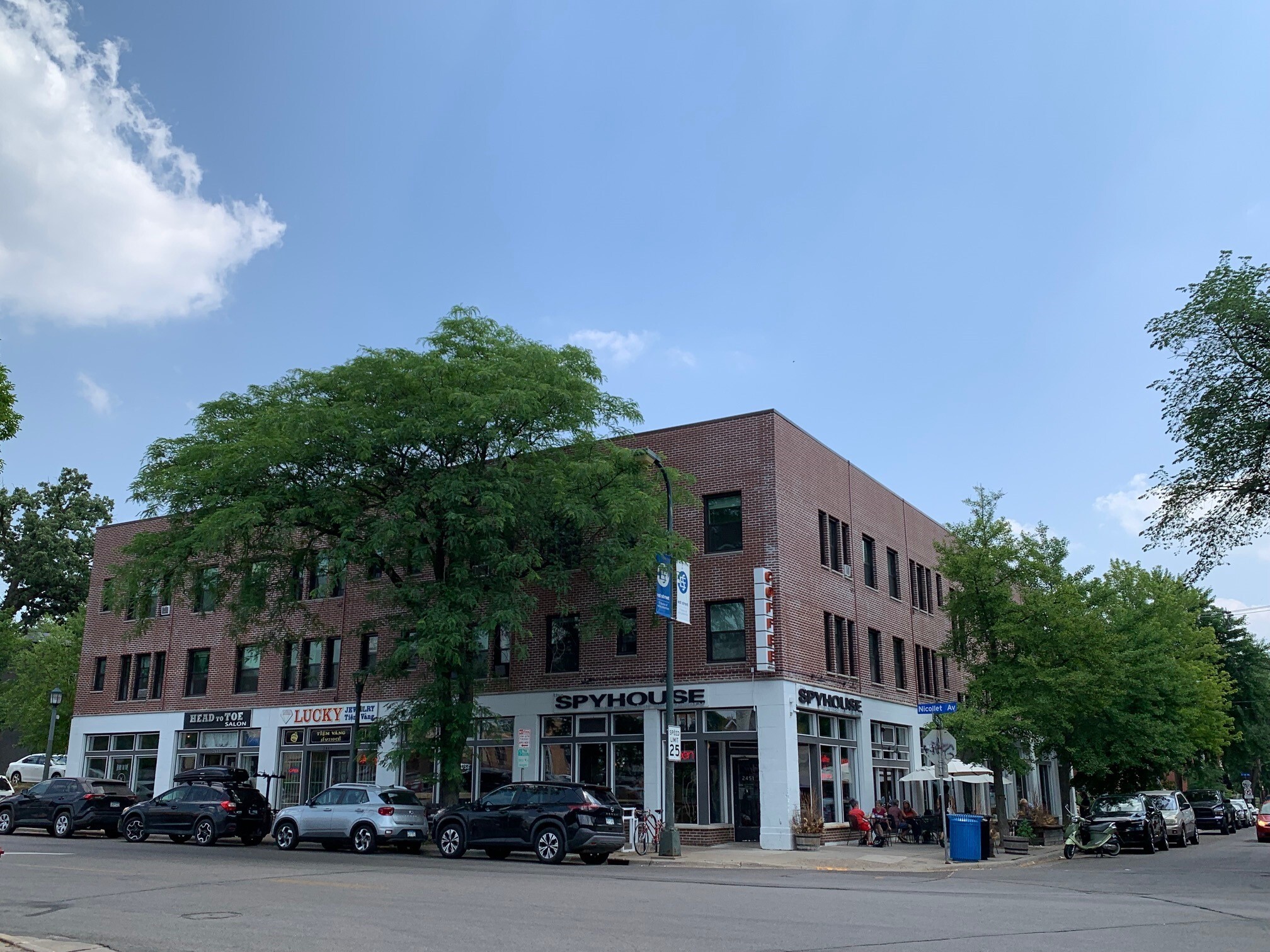 2443-2451 Nicollet Ave, Minneapolis, MN for lease Building Photo- Image 1 of 16