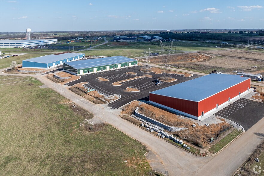 100 Lacefield, Midway, KY for sale - Primary Photo - Image 3 of 10