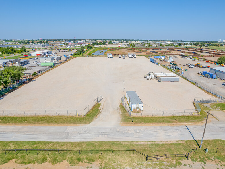 2500 Spur Ln, El Reno, OK for lease - Building Photo - Image 2 of 9