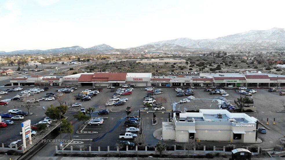 4013-4083 Phelan Rd, Phelan, CA for lease - Building Photo - Image 2 of 4