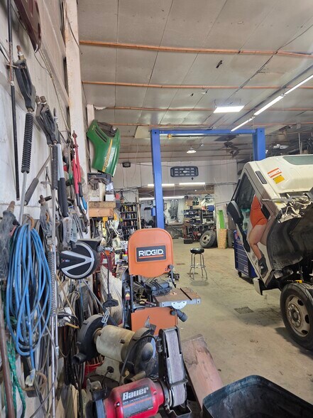 3325 E Market St, Logansport, IN for sale - Building Photo - Image 2 of 13