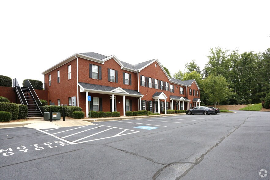 103-106 Mirramont Lake Dr, Woodstock, GA for sale - Primary Photo - Image 1 of 1