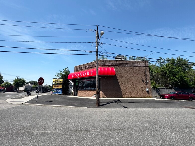 733 Middle Country Rd, Selden, NY for sale - Building Photo - Image 2 of 12