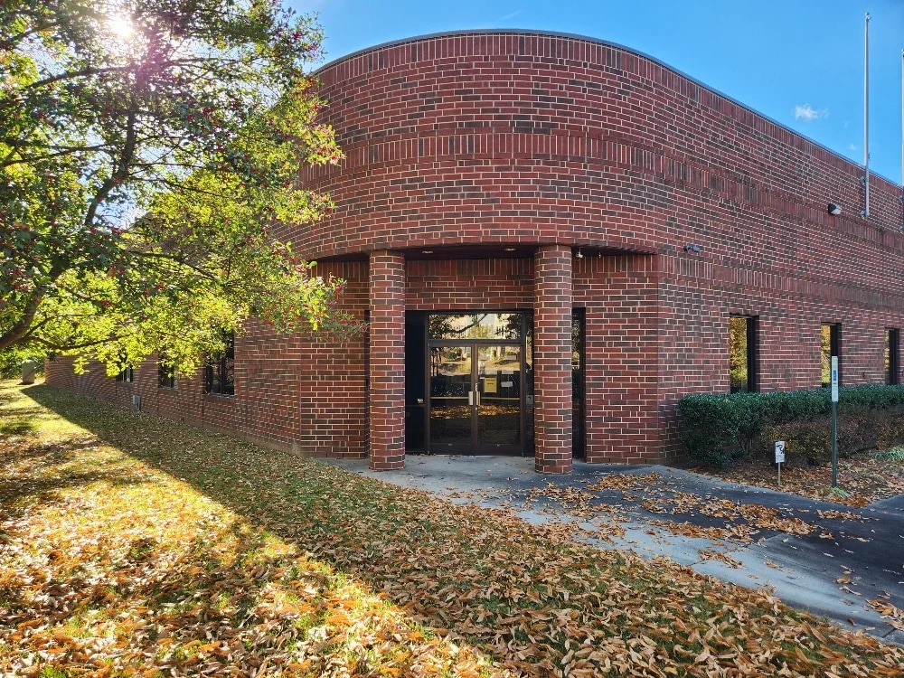 750 Imperial Ct, Charlotte, NC for sale Primary Photo- Image 1 of 43