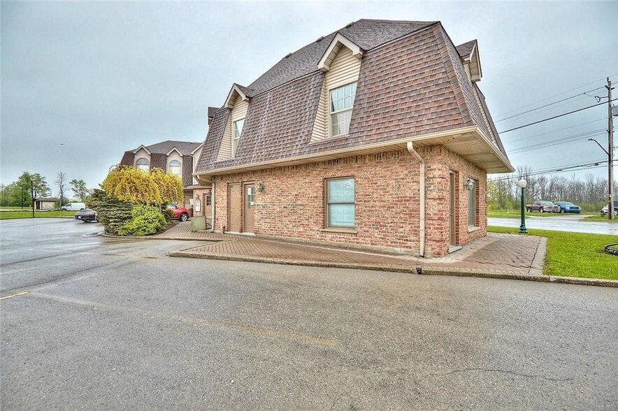 516 Garrison Rd, Fort Erie, ON L2A 1N2 Office for Lease