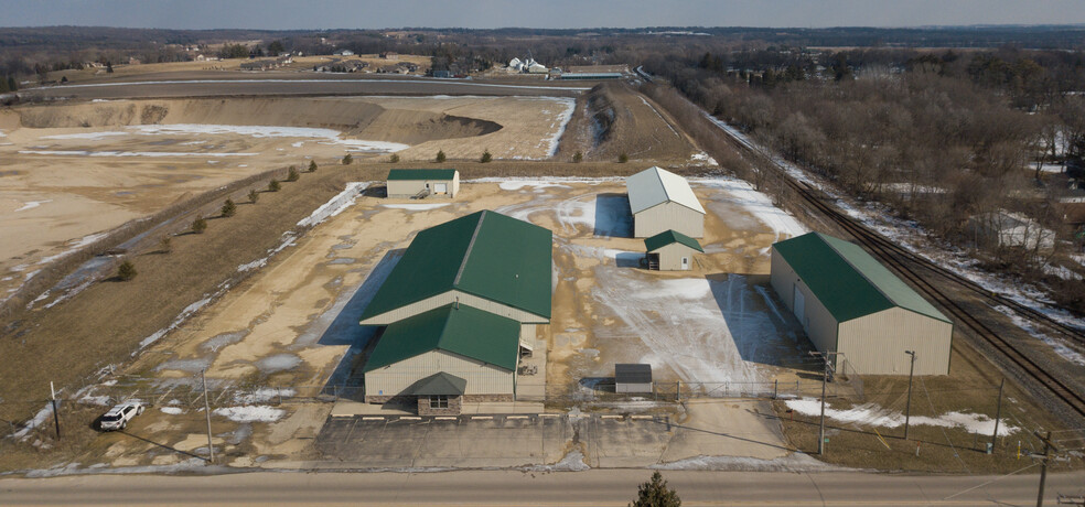 703 N Walnut St, Byron, IL for sale - Building Photo - Image 1 of 1