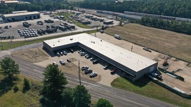 1612-1630 E Whaley St, Longview, TX for lease Building Photo- Image 1 of 8