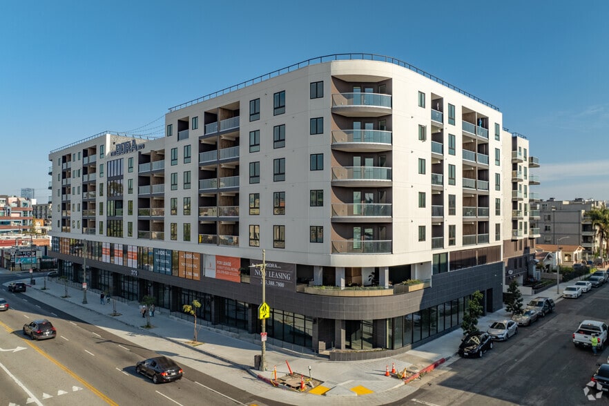 3170 W Olympic Blvd, Los Angeles, CA for lease - Building Photo - Image 1 of 22