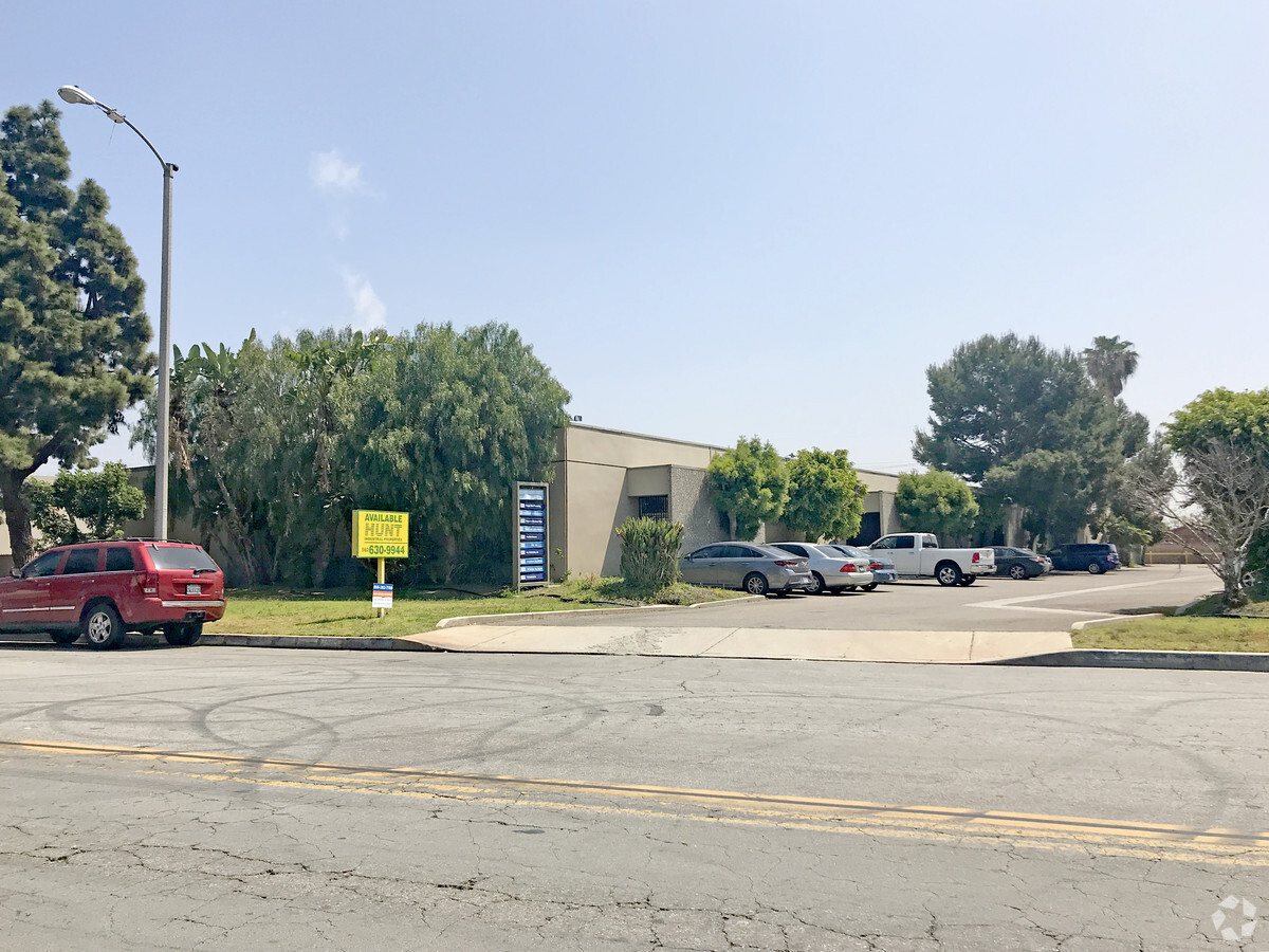 14100-14118 Orange Ave, Paramount, CA 90723 | LoopNet