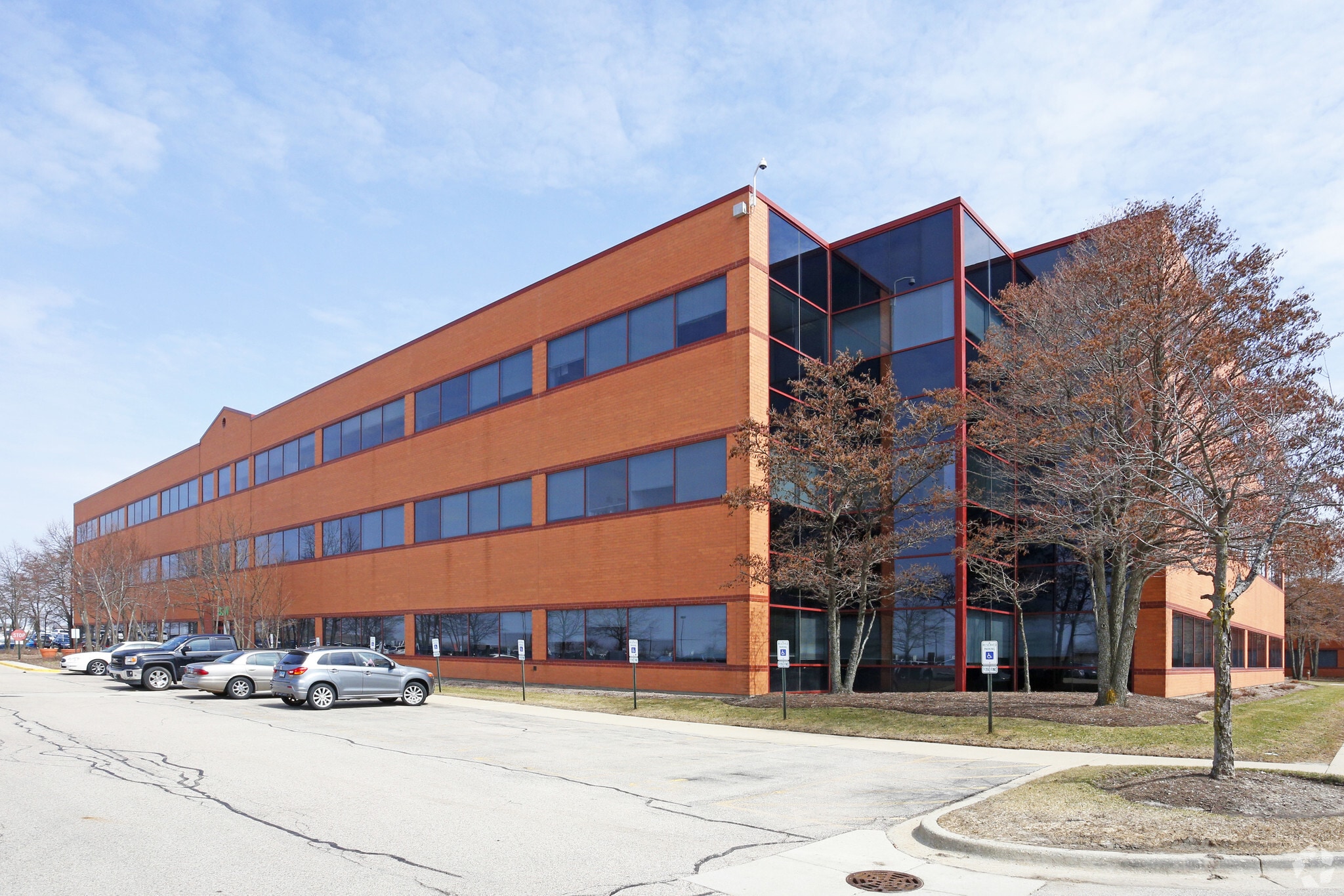 2500 Westfield Dr, Elgin, IL for sale Primary Photo- Image 1 of 1