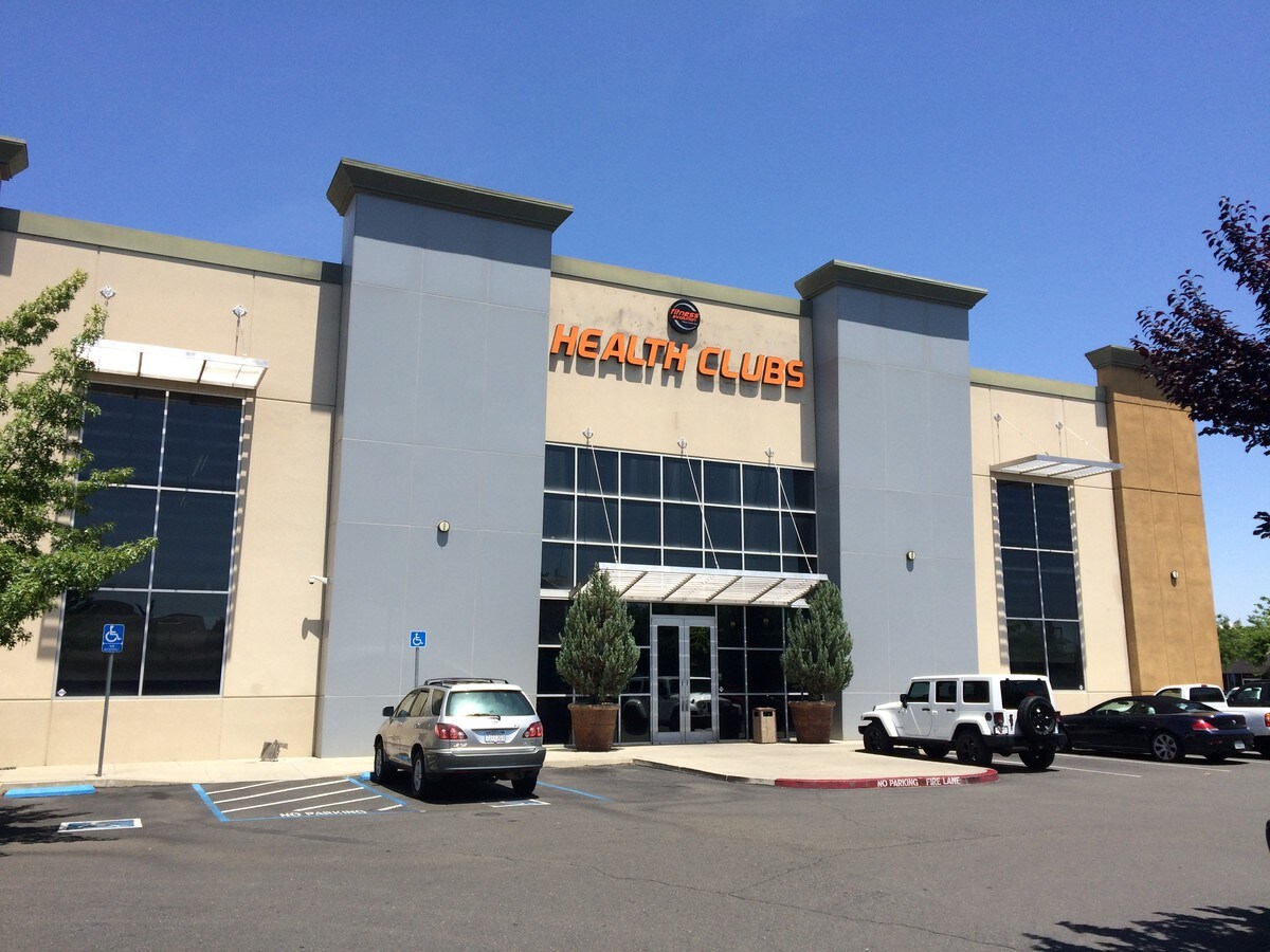 1900 Del Paso Rd, Sacramento, CA 95834