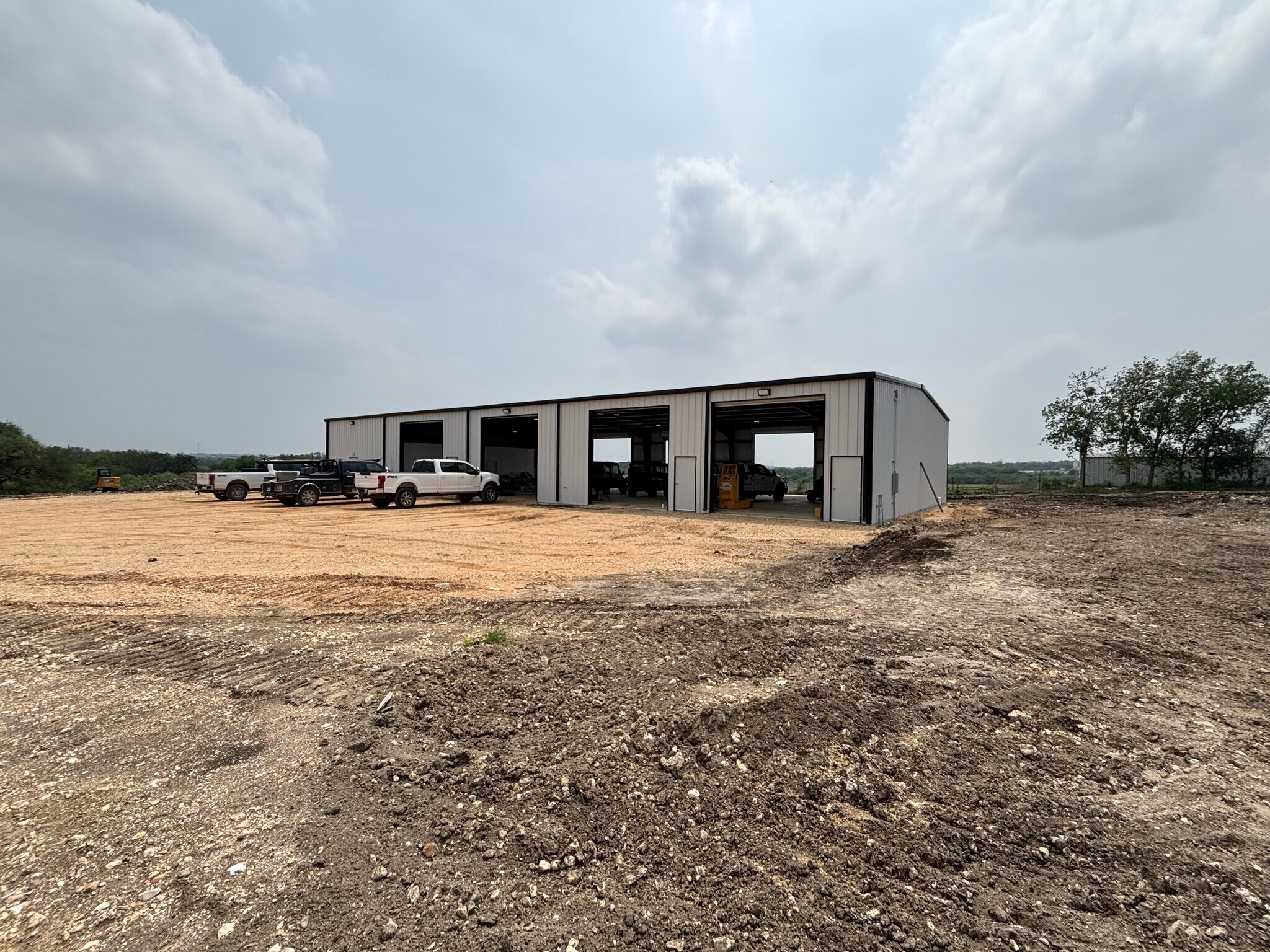 22156 Old Nacogdoches Rd, New Braunfels, TX for lease Interior Photo- Image 1 of 3