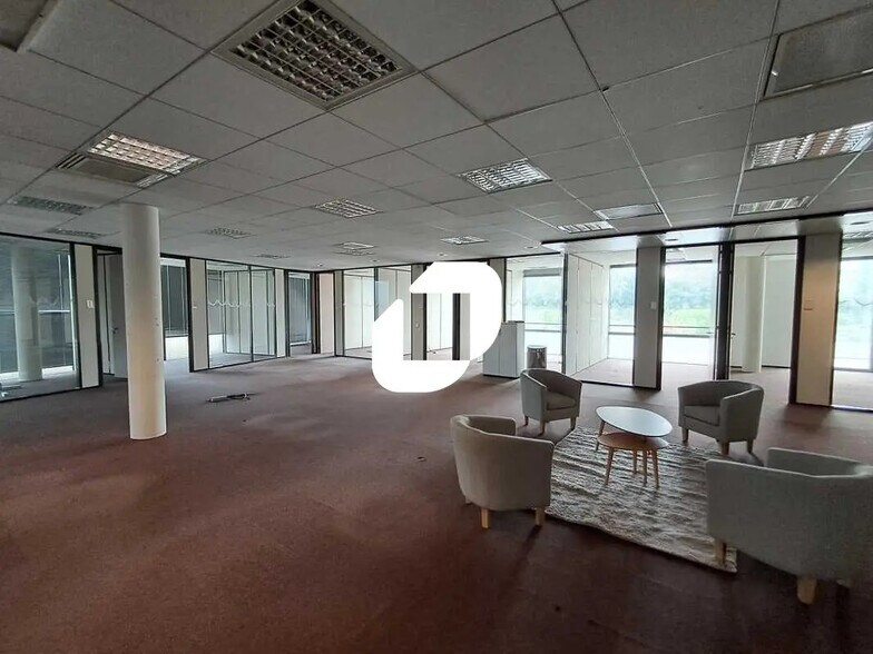 Office in Vélizy-Villacoublay for lease - Interior Photo - Image 3 of 6