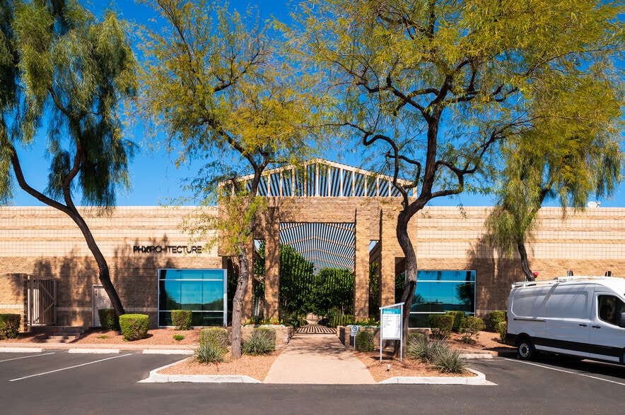 15880 N Greenway-Hayden Loop, Scottsdale, AZ for lease - Building Photo - Image 2 of 19