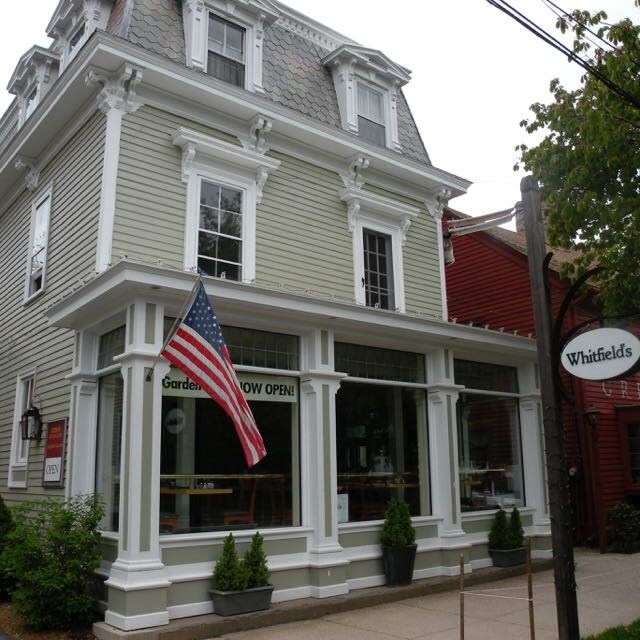 25 Whitfield St, Guilford, CT 06437